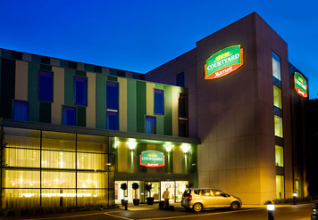 Courtyard By Marriott Gatwick