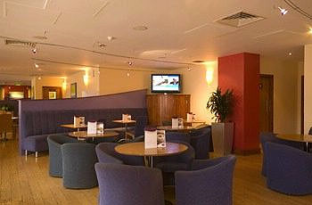 Premier Inn Lauriston Place