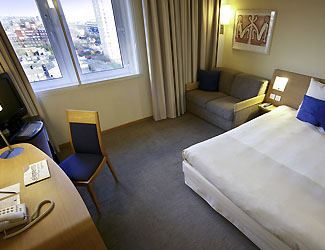 Novotel London West Hotel