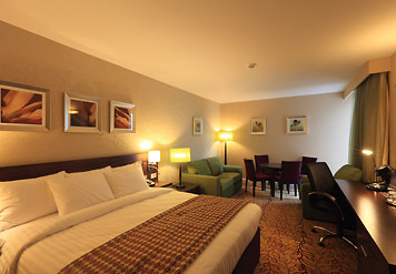 Courtyard By Marriott Gatwick