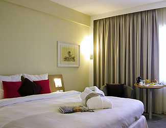 Novotel London West Hotel